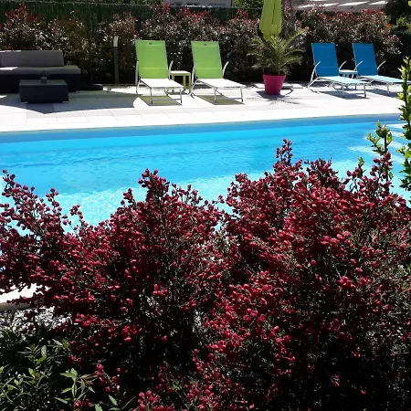 D'hotes Le فندق مبيت وإفطار *