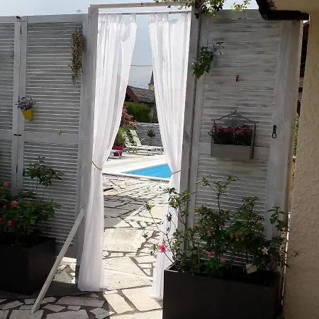 D'hotes Le فندق مبيت وإفطار *